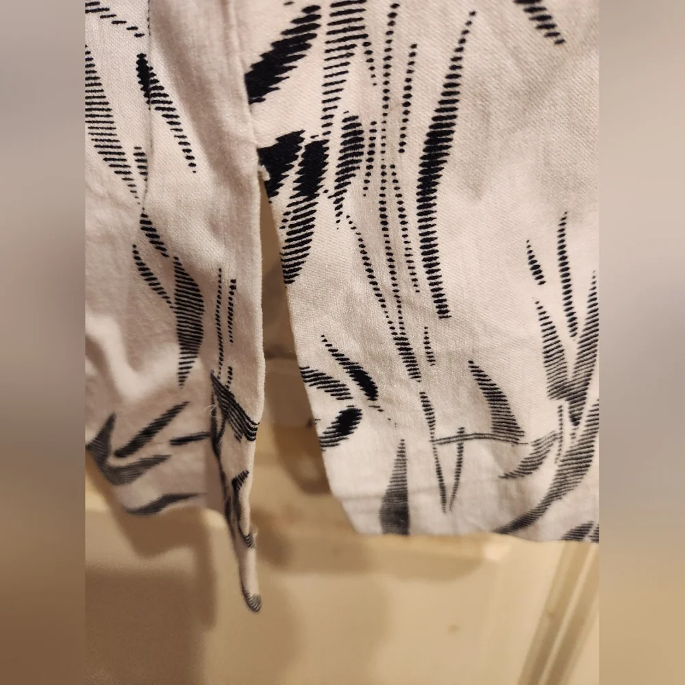 Joseph Ribkoff capri - Picture 3 of 4